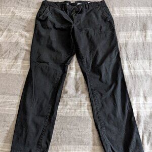GAP BLACK CHINO SLIM 34W X 30L